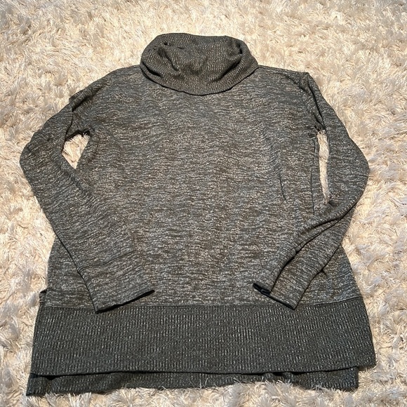 Two Sweater Bundle - Picture 2 of 6